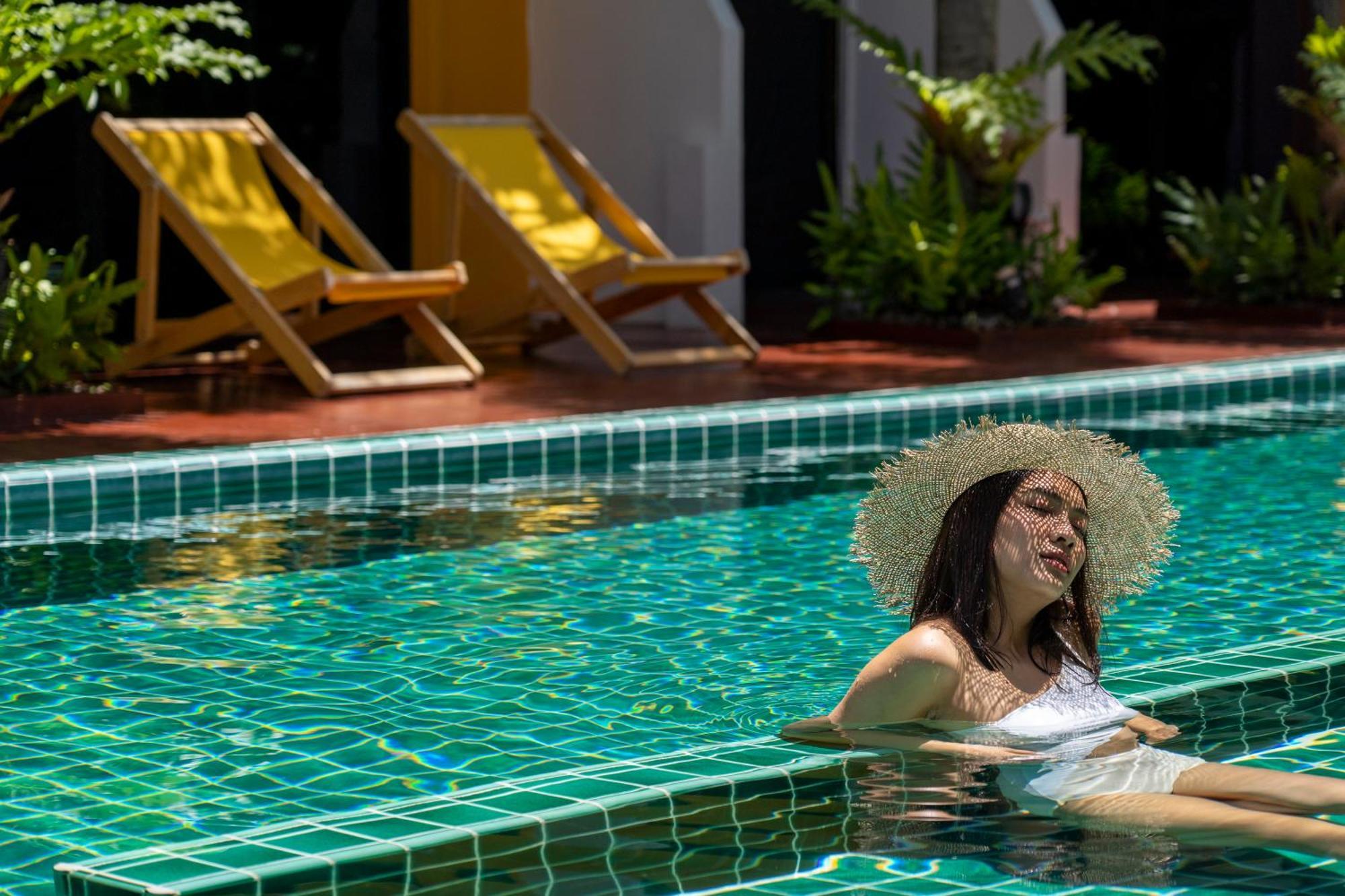 Buasri Boutique Patong Hotel Exterior foto