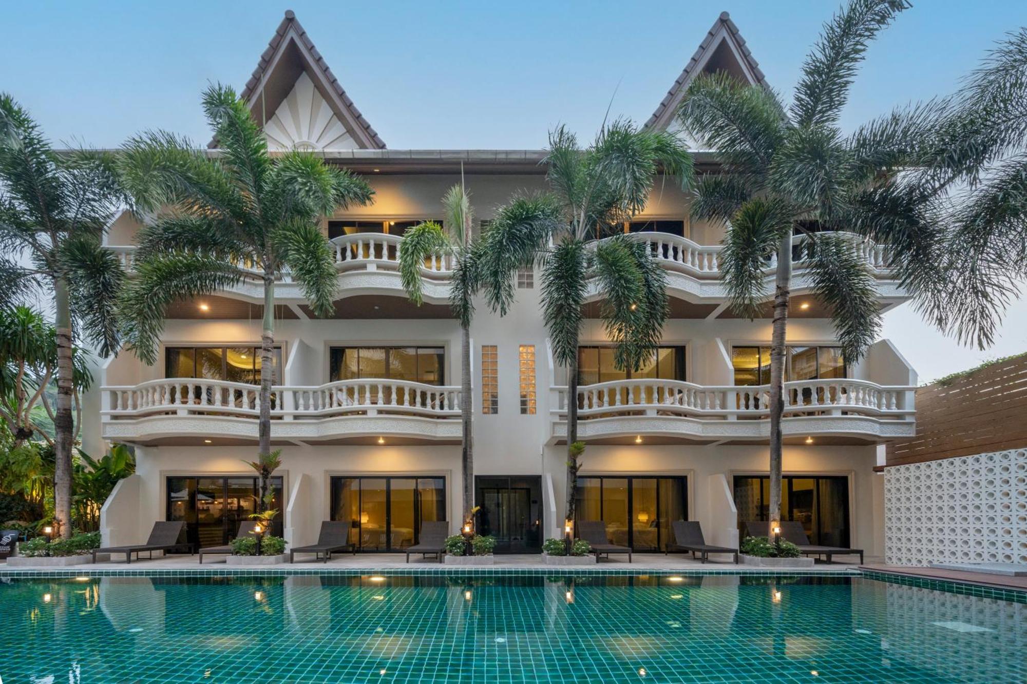 Buasri Boutique Patong Hotel Exterior foto