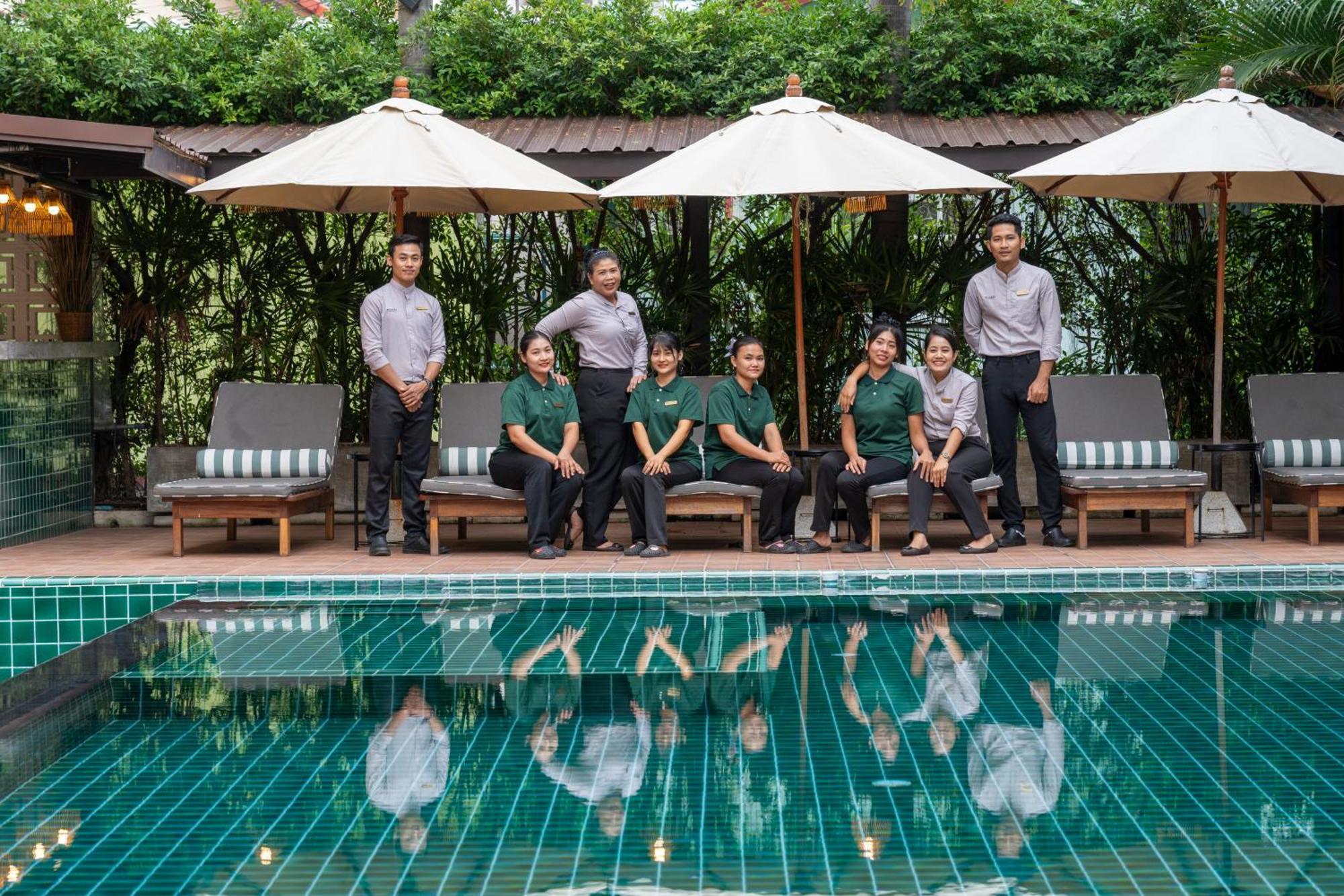 Buasri Boutique Patong Hotel Exterior foto