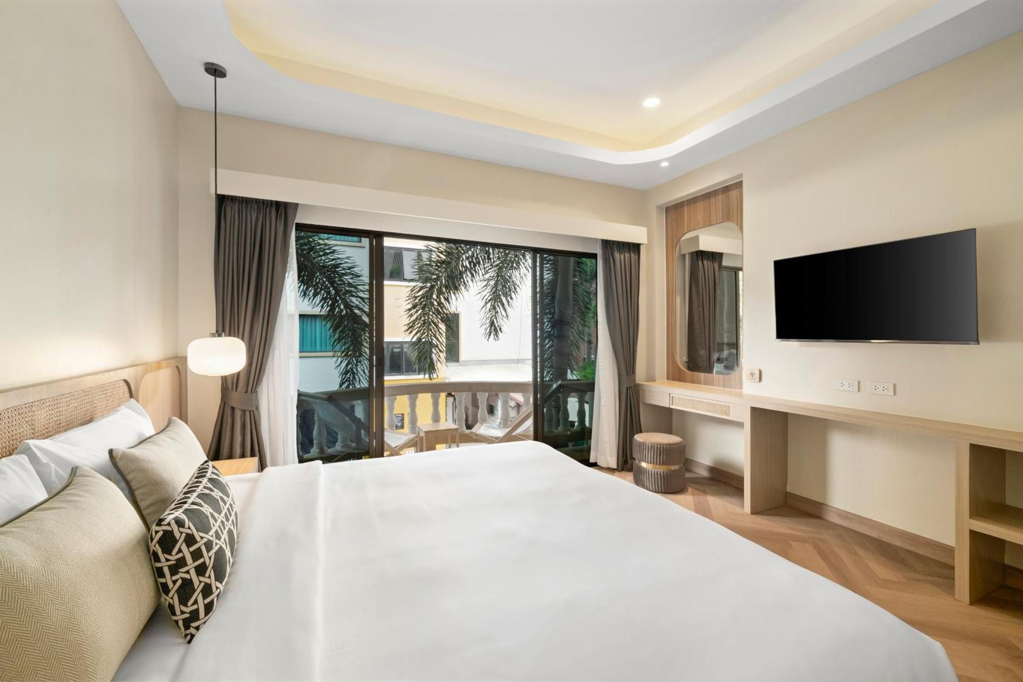 Buasri Boutique Patong Hotel Exterior foto