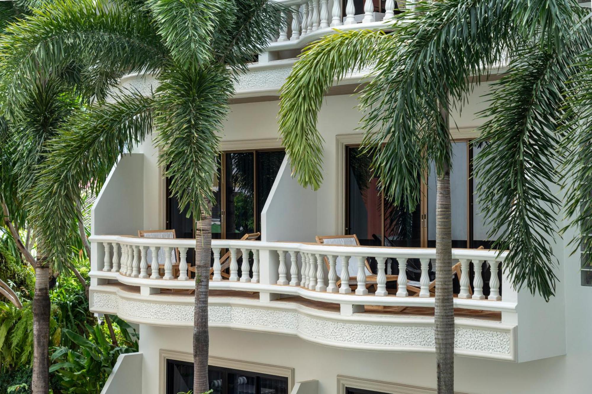 Buasri Boutique Patong Hotel Exterior foto